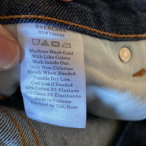 Like new Everlane ankle 24” dark wash - Picture 4 of 8